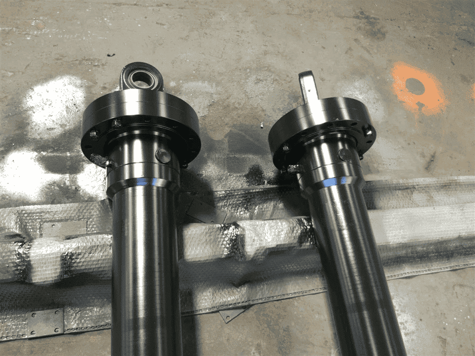 Priekabos kėlimo gervės cilindras (4